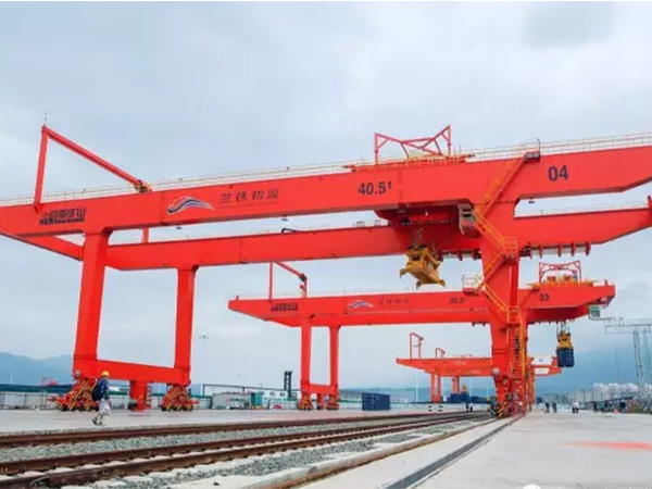 广西来宾集装箱起重机厂家生产轨道式龙门吊