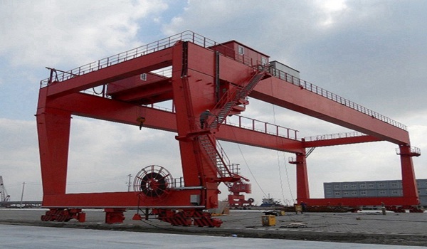 江西赣州集装箱起重机厂家160吨提梁机型号